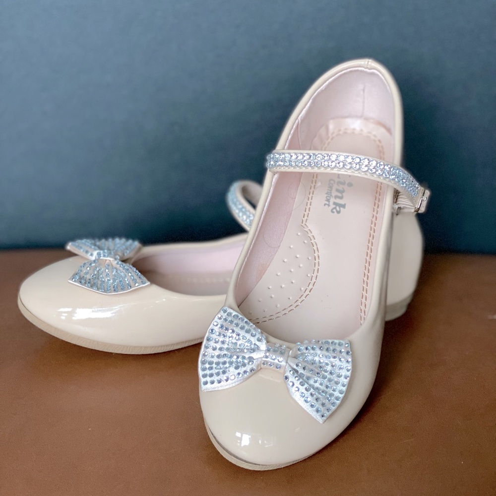Link Comfort girls pink patent leather dress shoes size 2